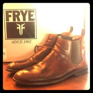 Frye Sam Chelsea boot